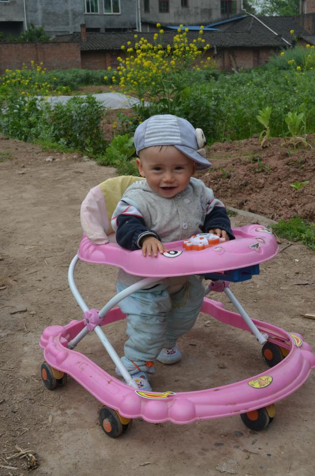 im laufwagen draussen (2)